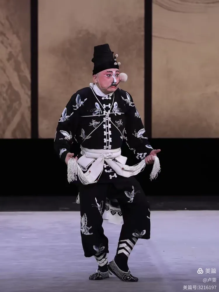 一驹,孙伟导演:陈金山操琴:张纪华司鼓:金正明潘梓健 饰演 王伯燕郝帅